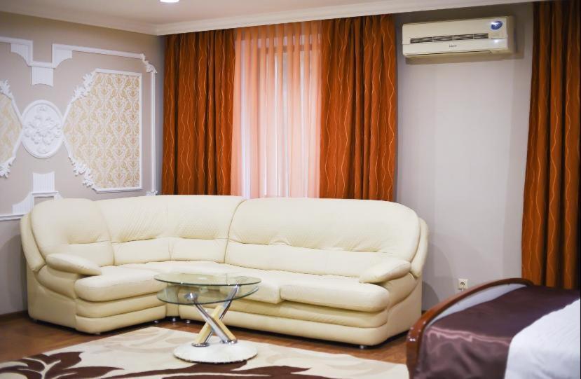 Sky Luxe Hotel Астана Екстер'єр фото
