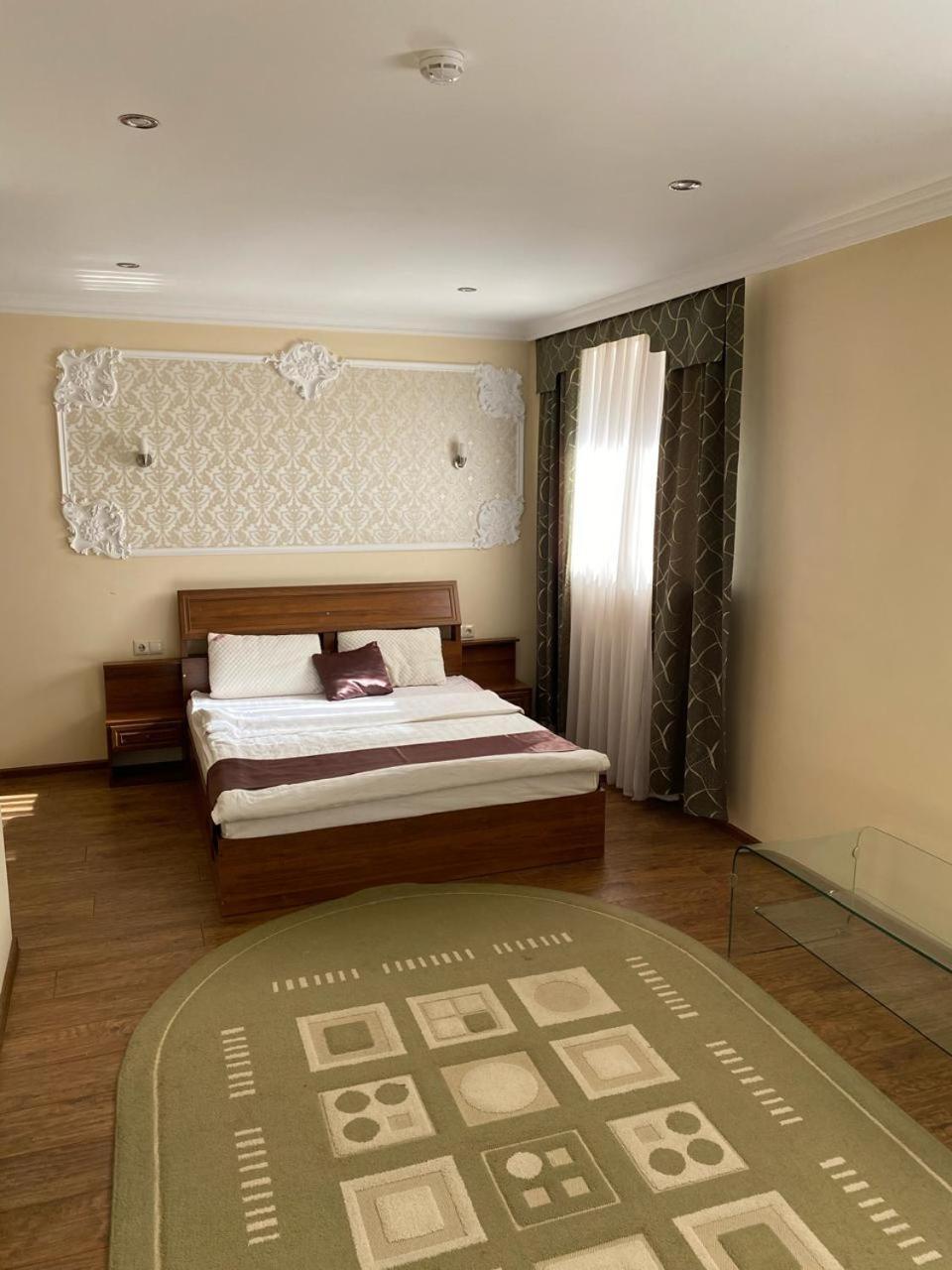Sky Luxe Hotel Астана Екстер'єр фото