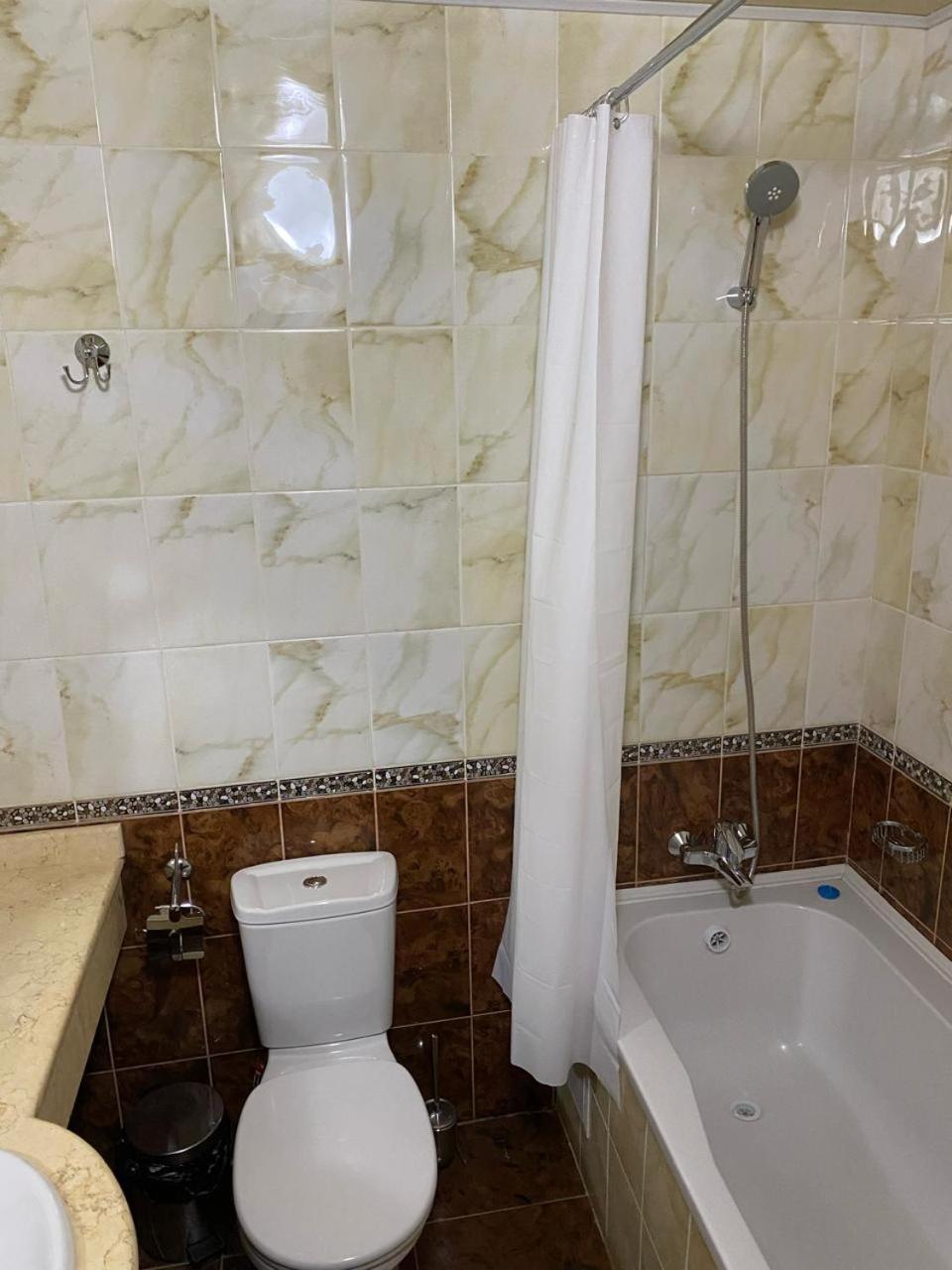 Sky Luxe Hotel Астана Екстер'єр фото