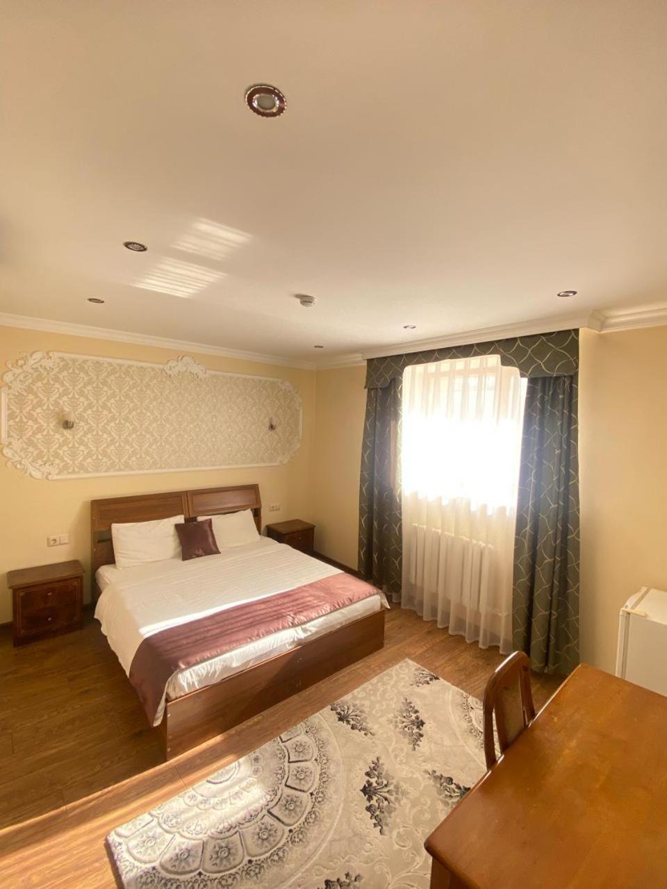 Sky Luxe Hotel Астана Екстер'єр фото