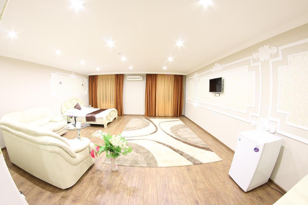 Sky Luxe Hotel Астана Екстер'єр фото
