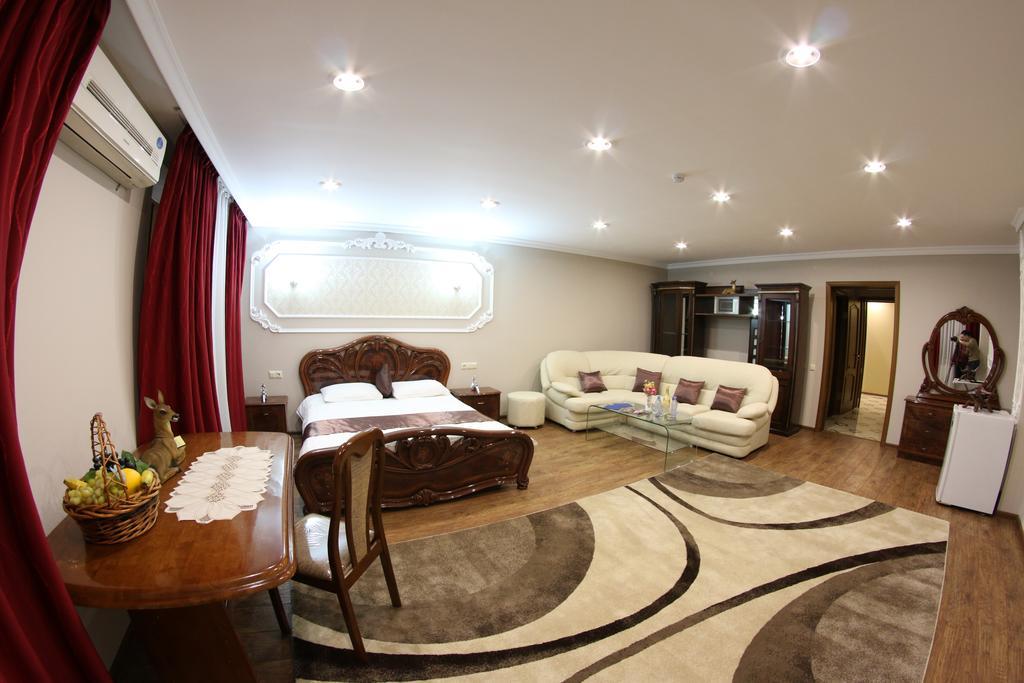 Sky Luxe Hotel Астана Екстер'єр фото