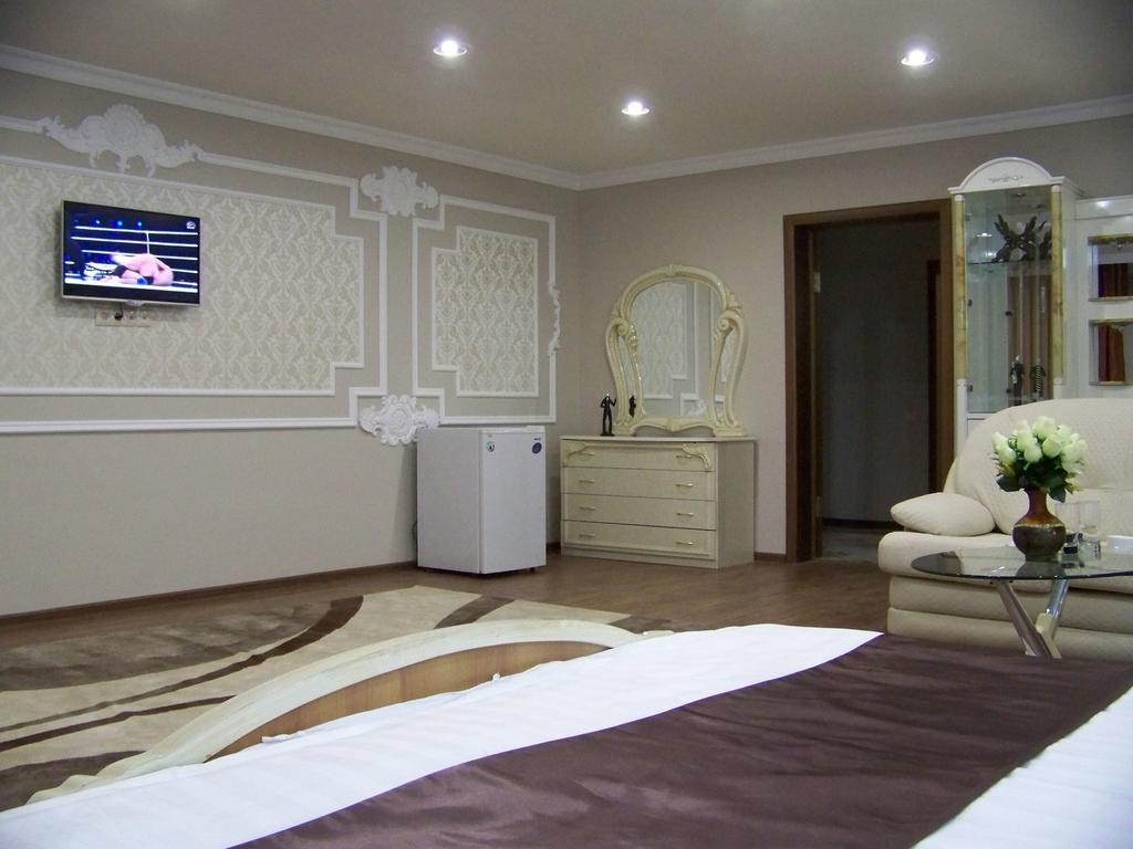 Sky Luxe Hotel Астана Екстер'єр фото